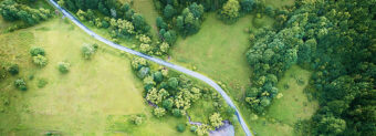 zdjęcie terenów zielonych z lotu ptaka